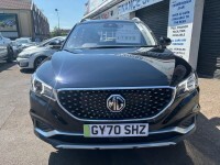 MG ZS Hatchback White #15