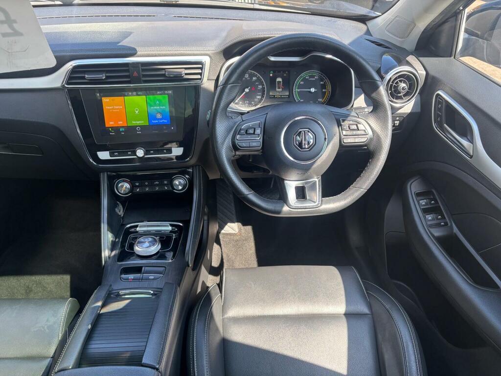 MG ZS Hatchback White #11