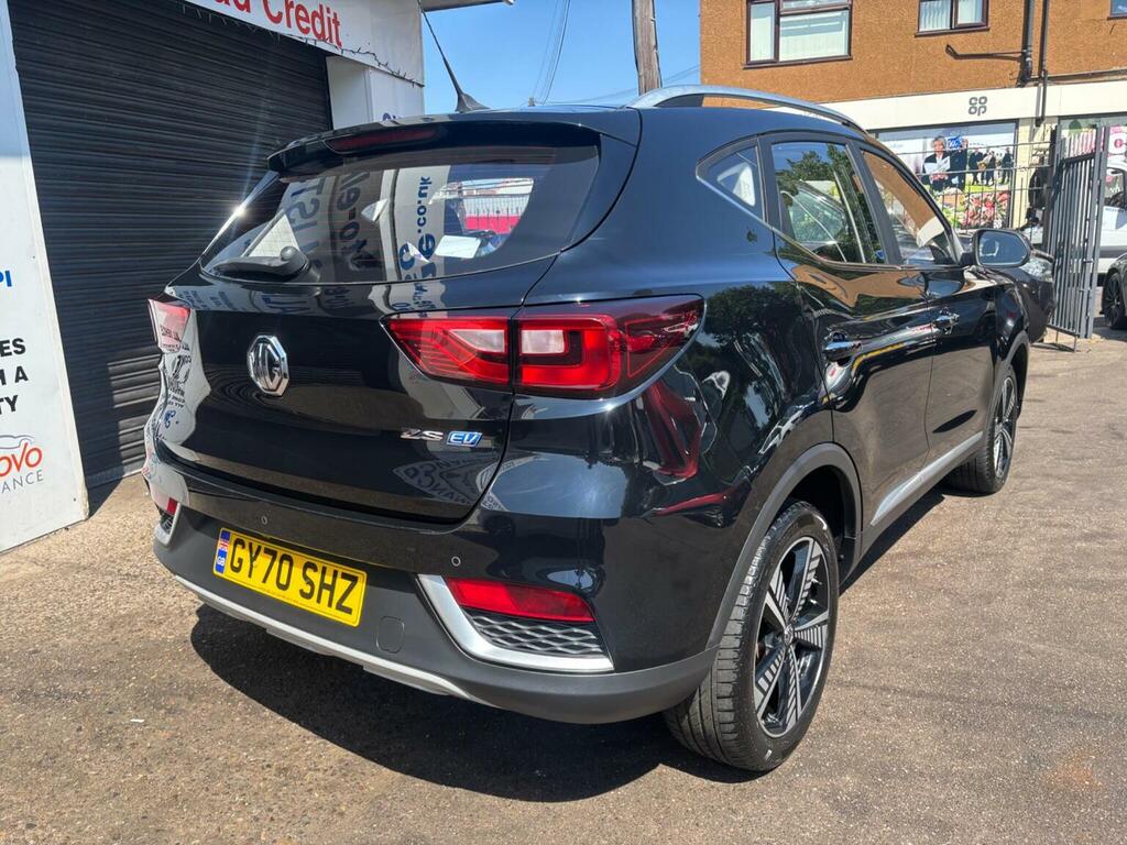 MG ZS Hatchback White #6