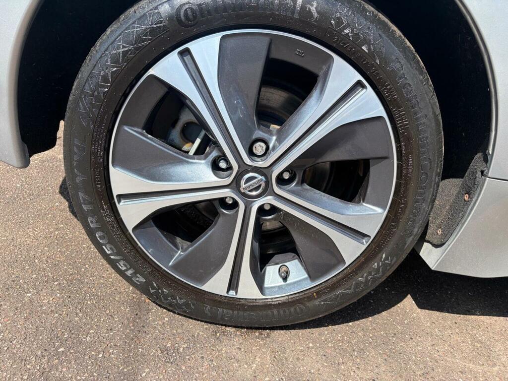 Nissan Leaf 110Kw N-connecta 40Kwh White #18