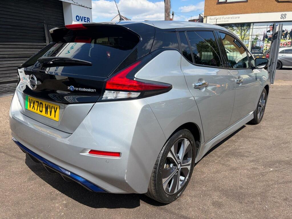 Nissan Leaf 110Kw N-connecta 40Kwh White #11