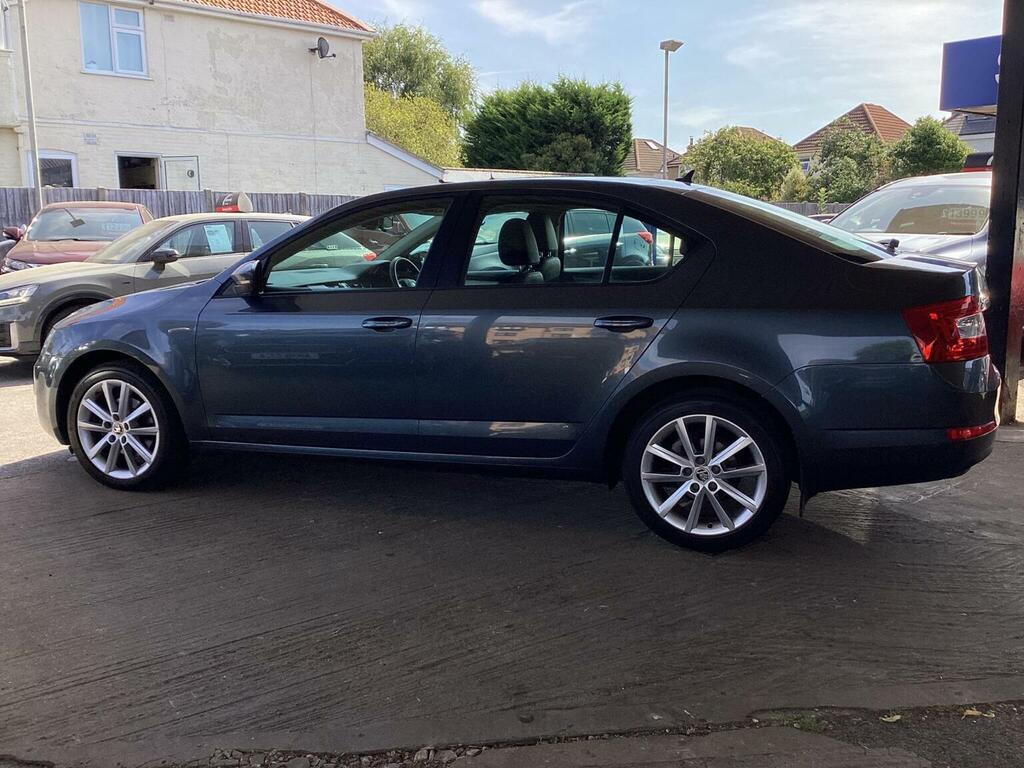 Skoda Octavia Hatchback 2.0 Tdi Elegance Dsg Euro 5 Ss 2 Grey #6