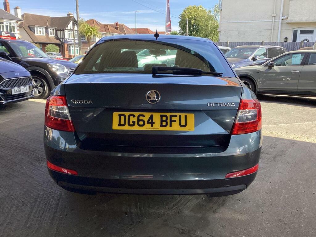 Skoda Octavia Hatchback 2.0 Tdi Elegance Dsg Euro 5 Ss 2 Grey #4