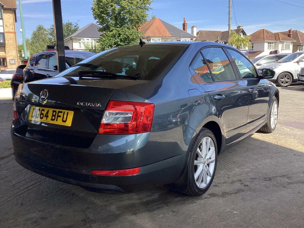 Skoda Octavia Hatchback 2.0 Tdi Elegance Dsg Euro 5 Ss 2 Grey #3