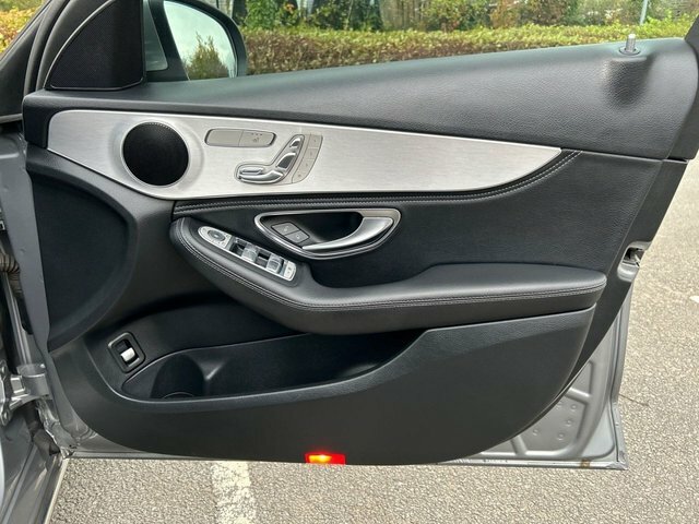 Mercedes-Benz C Class Executive Se Black #26