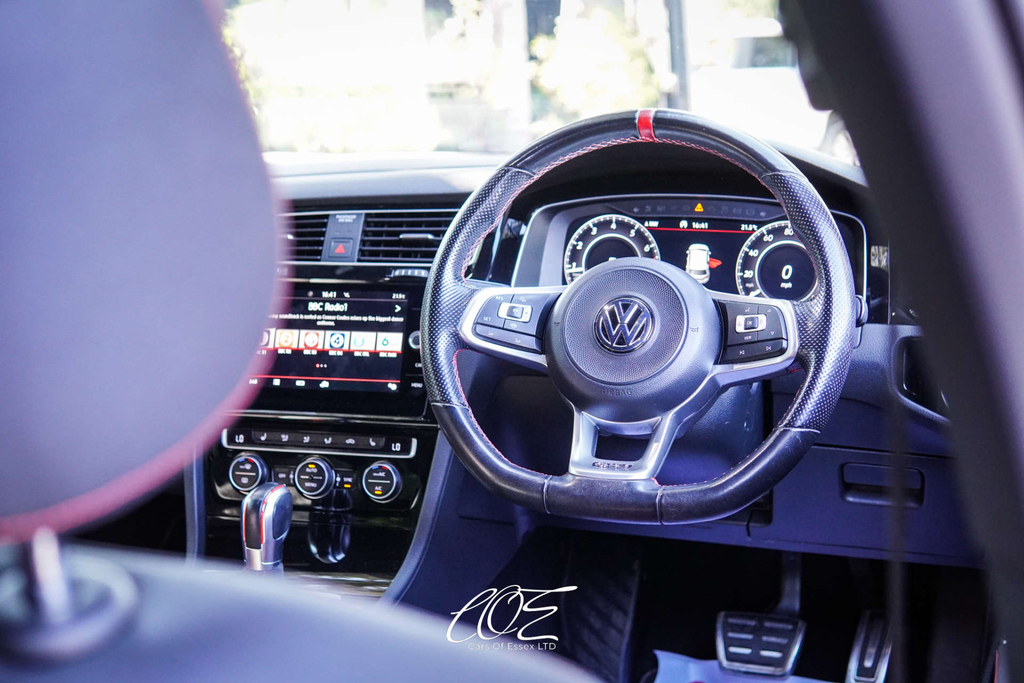 Volkswagen Golf Gti Tcr GL69VGY #4
