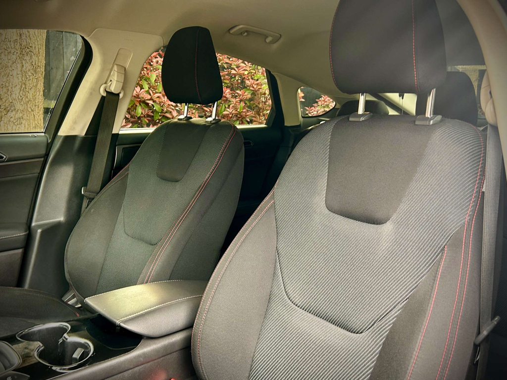 Ford Mondeo Vignale Red #23