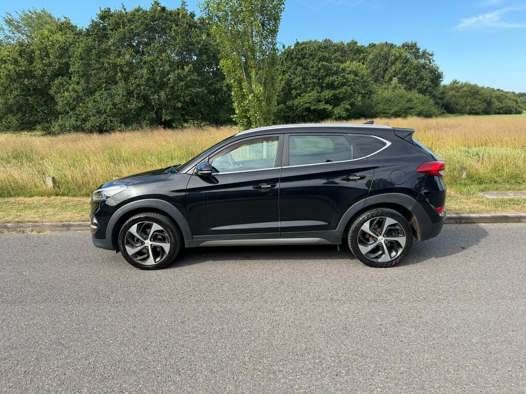 Hyundai Tucson 2.0 Crdi Premium 4Wd Euro 6 Black #4