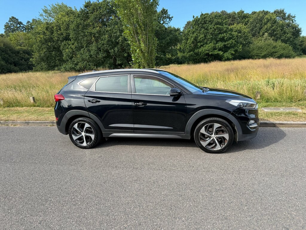 Hyundai Tucson 2.0 Crdi Premium 4Wd Euro 6 Black #2