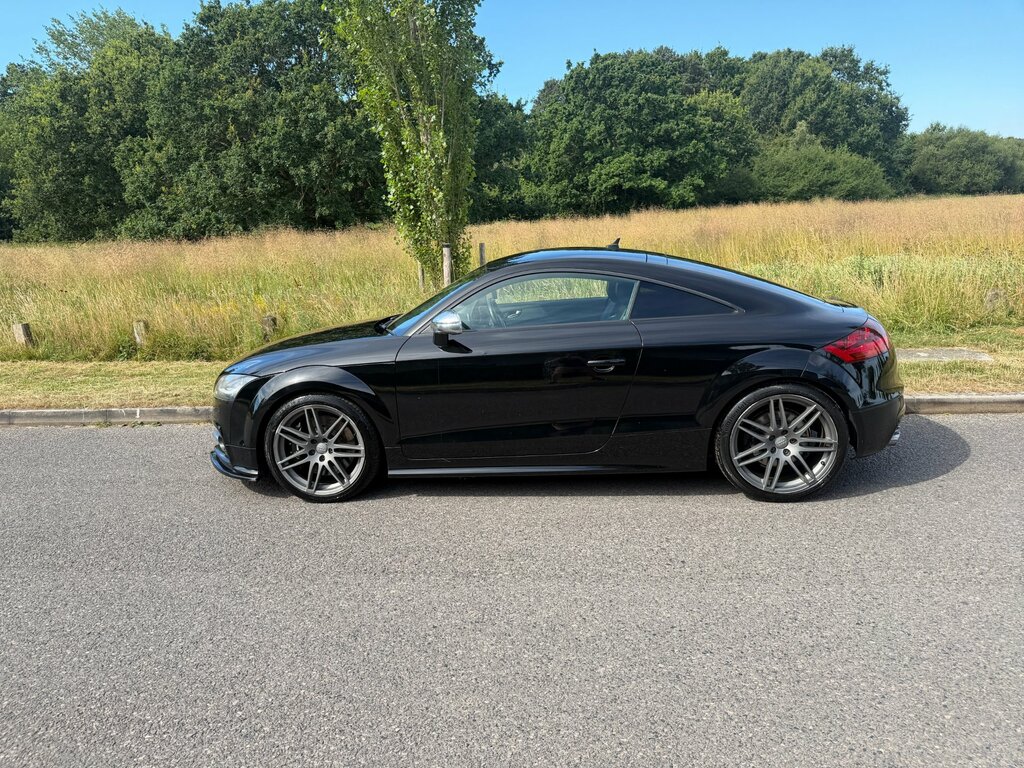 Audi TTS 2.0 Tfsi Quattro Black Edition Black #4
