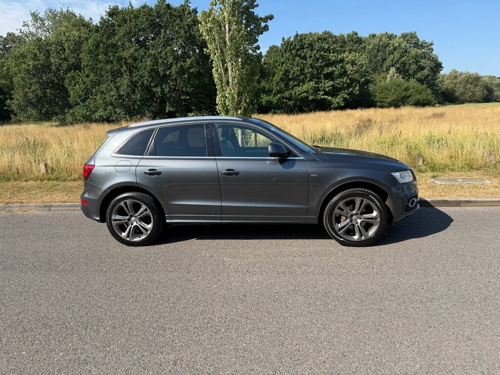 Audi Q5 2.0 Tdi Quattro S-line Grey #3