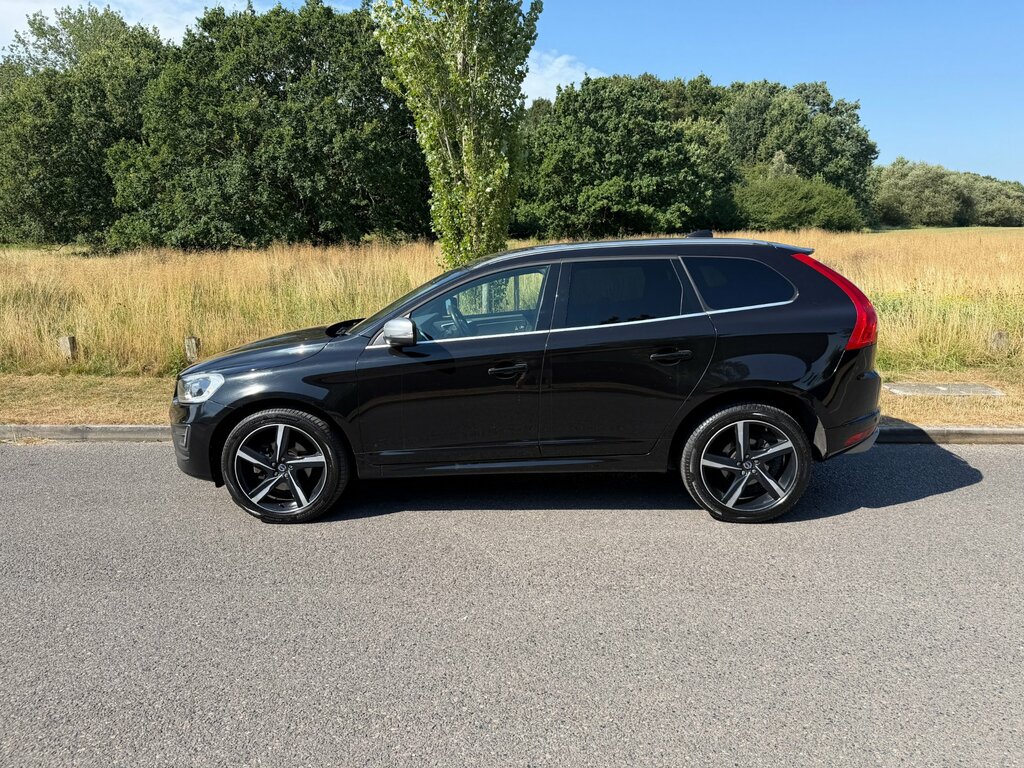 Volvo XC60 2.4 D5 R-design Lux Nav Awd Euro 6 Black #4