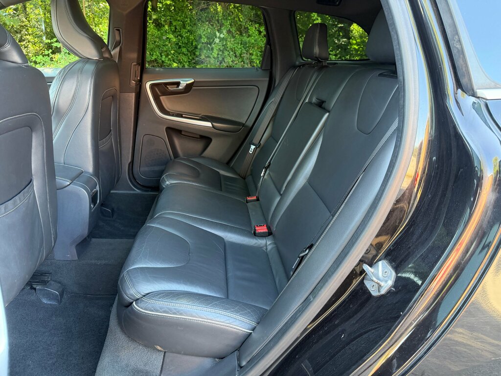 Volvo XC60 D4awd R-design Lux Navigation, Leather Black #9