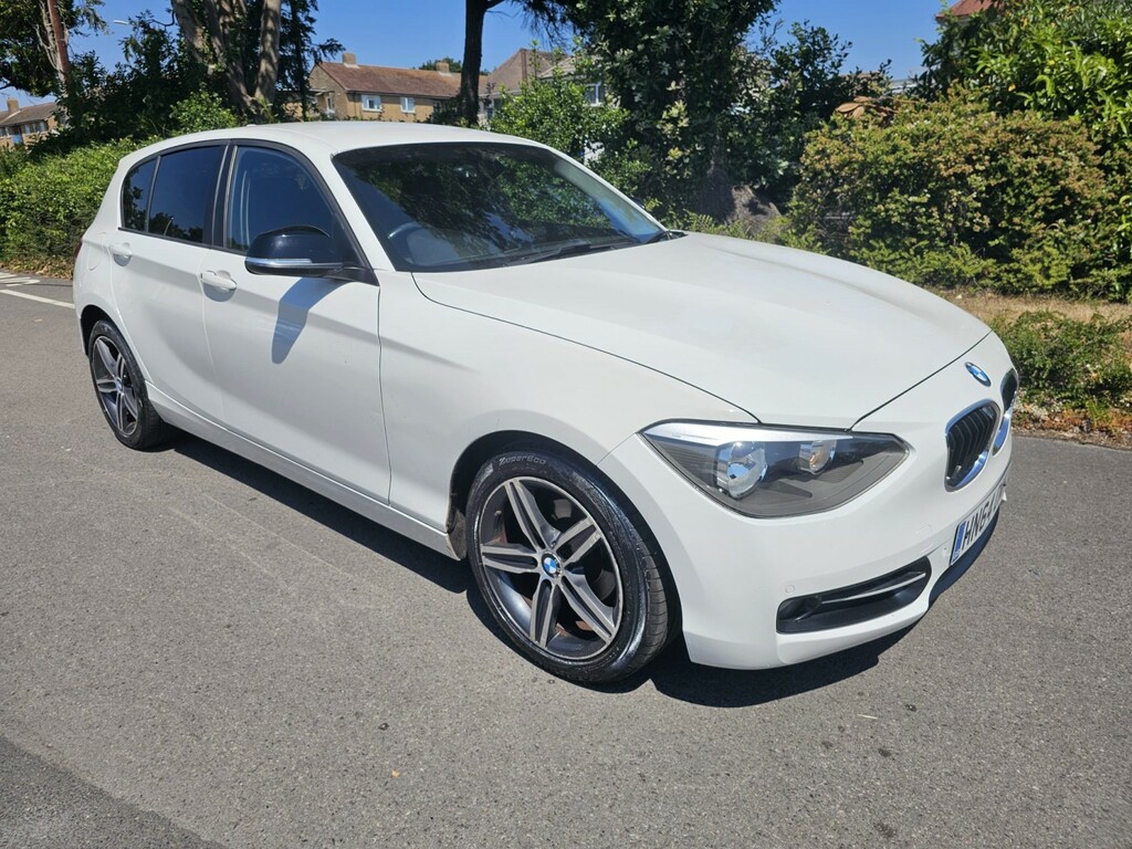 BMW 1 Series 2.0 116D Sport 5-Door White #2
