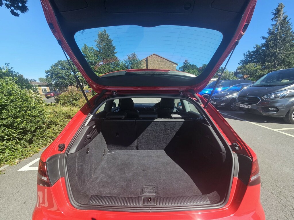 Audi A3 1.6 Tdi Se Technik CE17URY Red #3