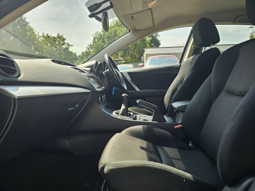 Mazda 3 Hatchback 1.6D Venture Euro 5 201363 Silver #12