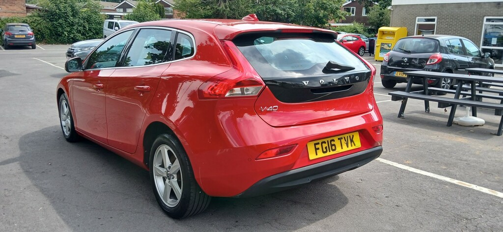 Volvo V40 2.0 Se D2 Red #6