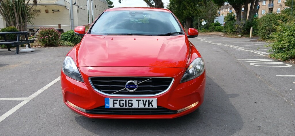 Volvo V40 2.0 Se D2 Red #3