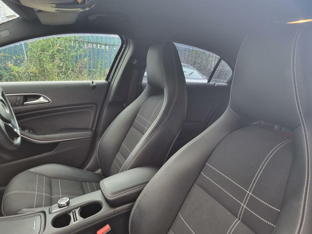 Mercedes-Benz A Class 1.6 A180 Sport 7G-dct Euro 6 Ss Black #40