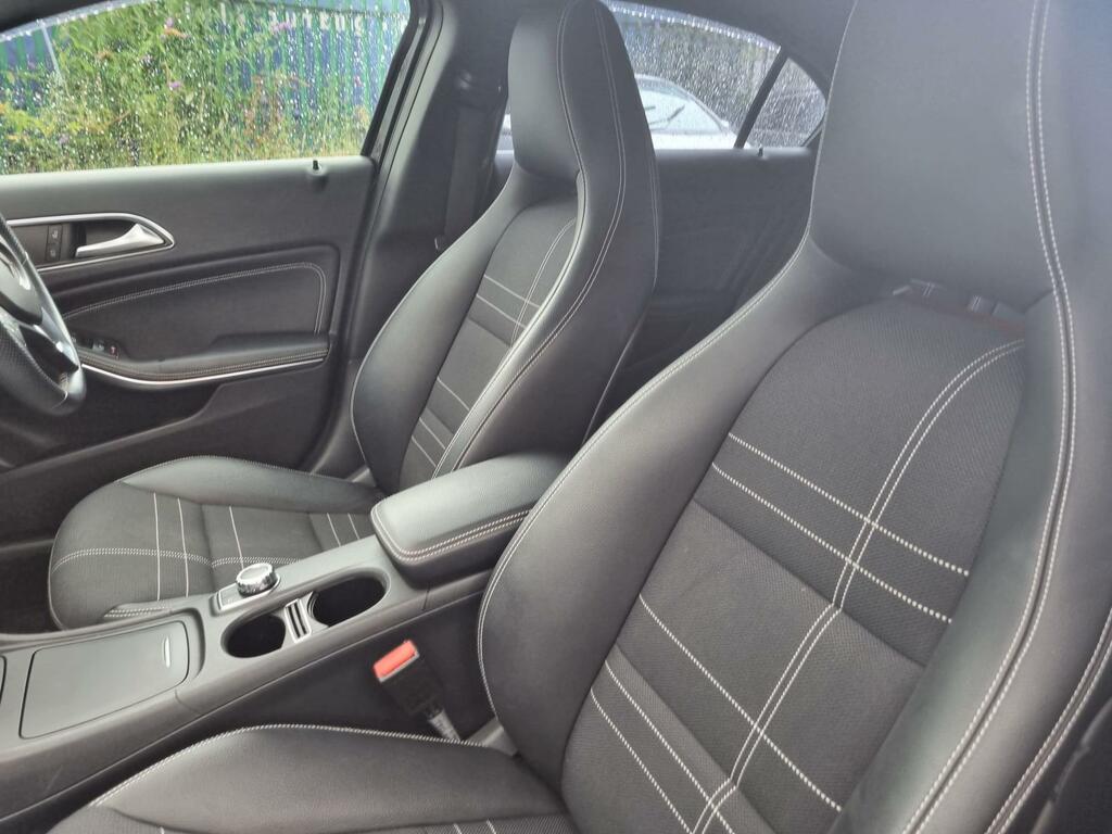 Mercedes-Benz A Class 1.6 A180 Sport 7G-dct Euro 6 Ss Black #39
