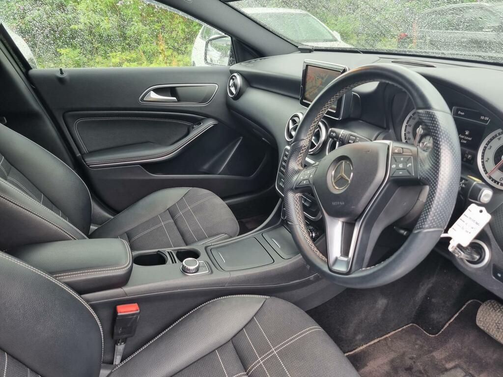Mercedes-Benz A Class 1.6 A180 Sport 7G-dct Euro 6 Ss Black #13