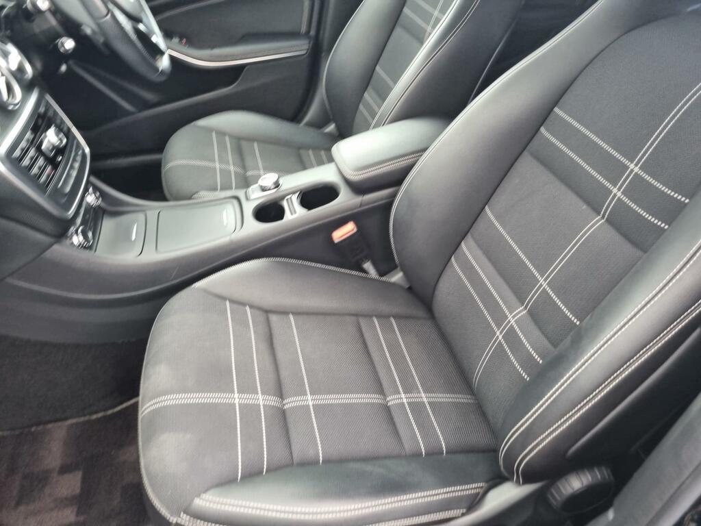 Mercedes-Benz A Class 1.6 A180 Sport 7G-dct Euro 6 Ss Black #41