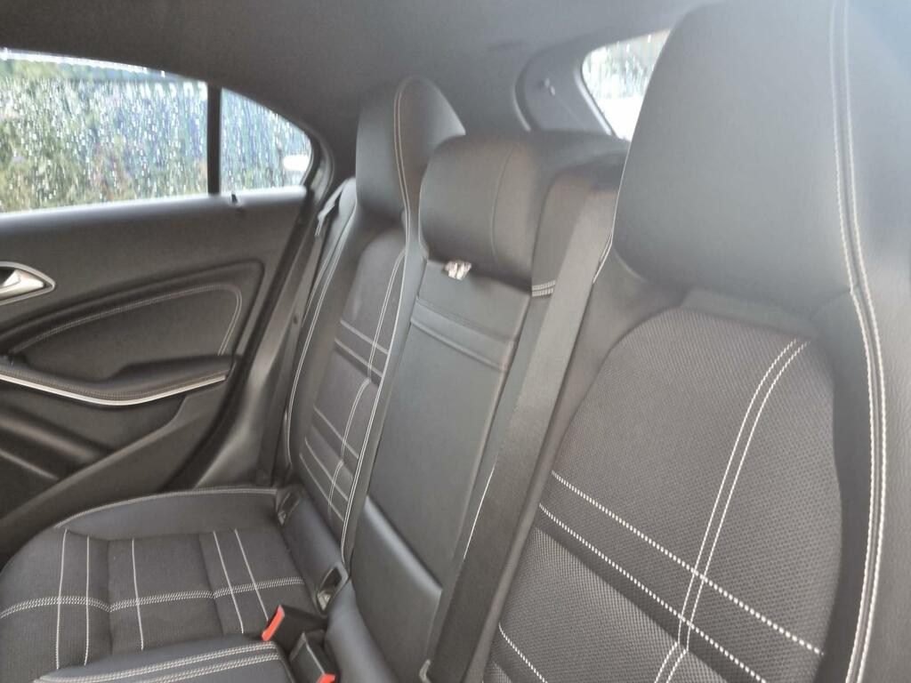 Mercedes-Benz A Class 1.6 A180 Sport 7G-dct Euro 6 Ss Black #22