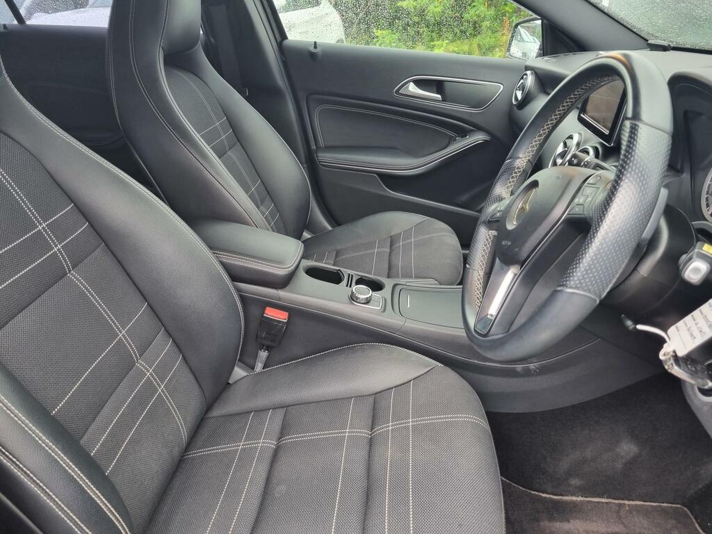 Mercedes-Benz A Class 1.6 A180 Sport 7G-dct Euro 6 Ss Black #16