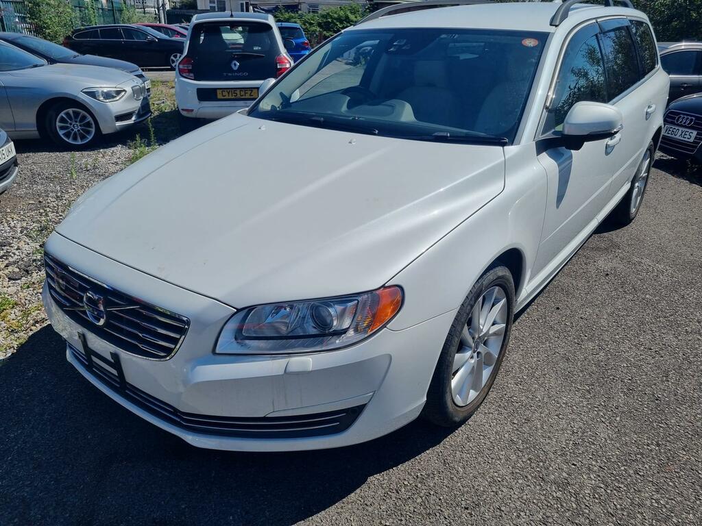 Volvo V70 Se Nav White #2