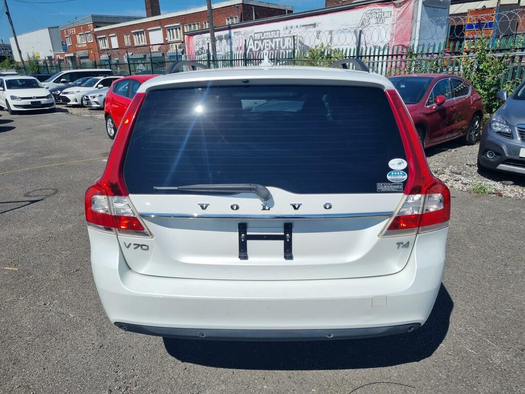Volvo V70 Se Nav White #4
