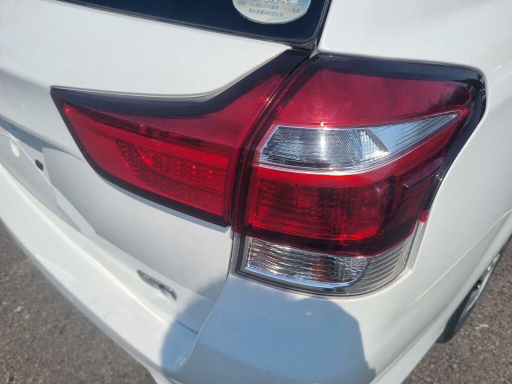 Toyota Corolla Vvt-i Design White #34