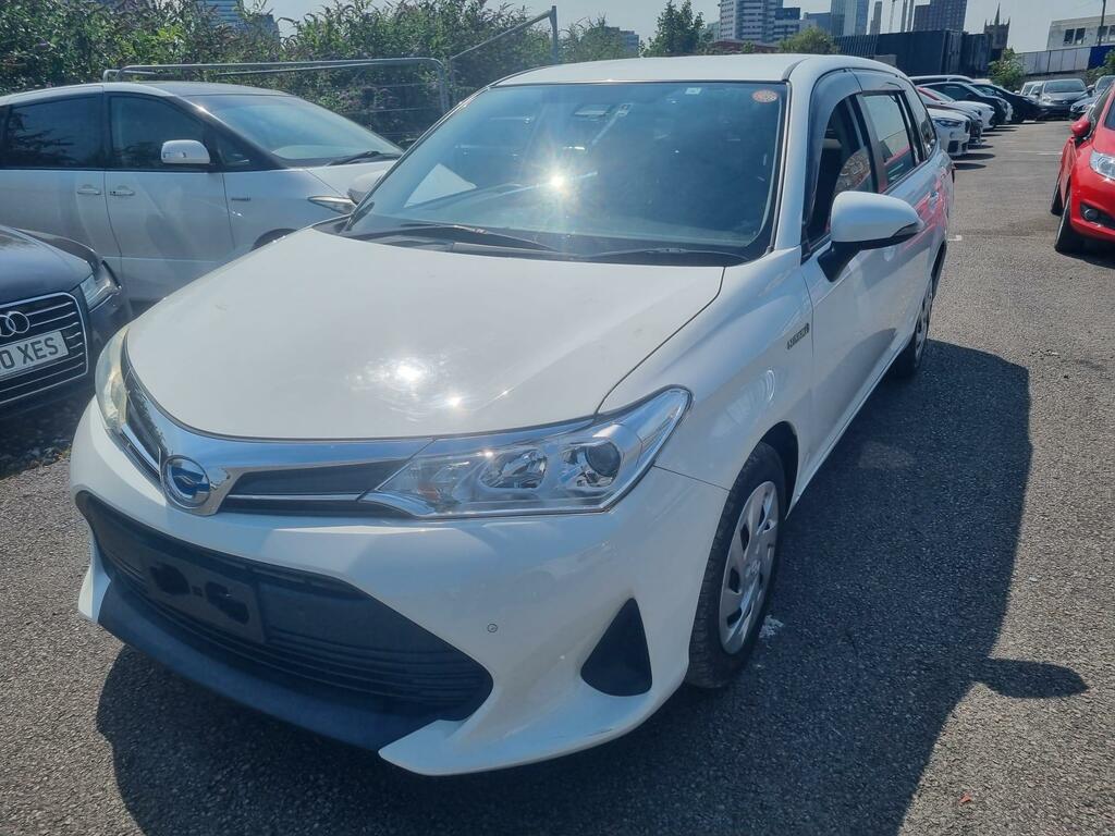 Toyota Corolla Excel White #4