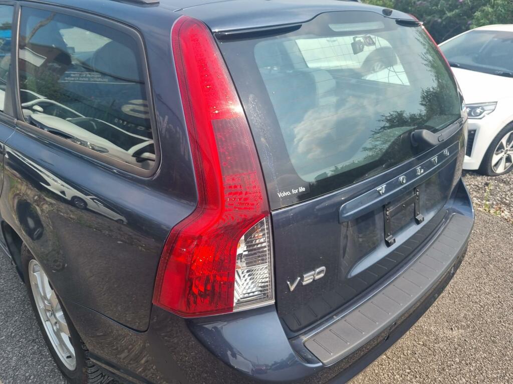 Volvo V50 2.0 Activeplus Classic White #43