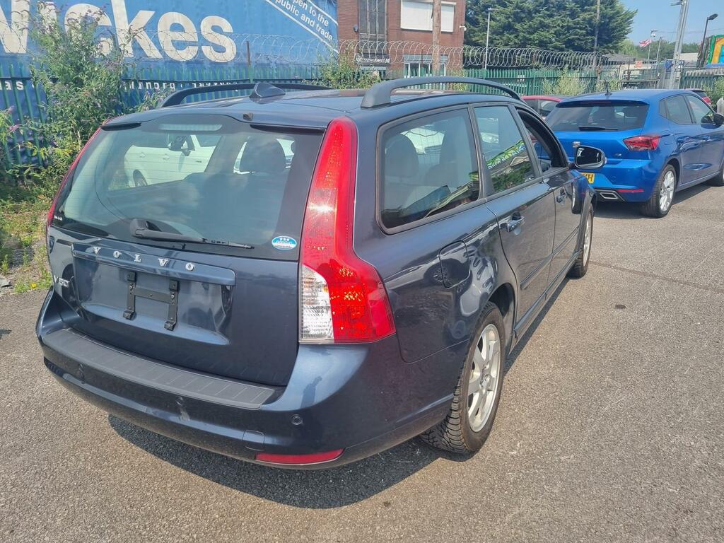 Volvo V50 2.0 Activeplus Classic White #7