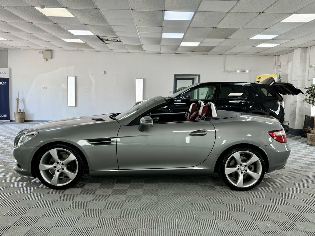 Mercedes-Benz SLK 1.8 Slk200 Blueefficiency 184 Bhp Black #8