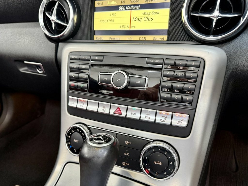 Mercedes-Benz SLK 1.8 Slk200 Blueefficiency 184 Bhp Black #24