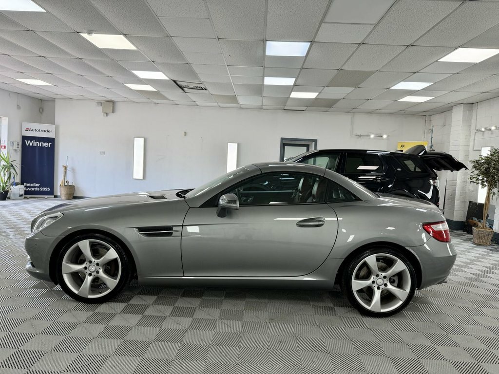 Mercedes-Benz SLK 1.8 Slk200 Blueefficiency 184 Bhp Black #31