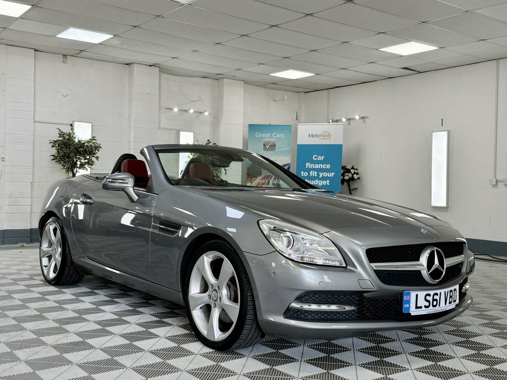 Mercedes-Benz SLK 2011 1.8 Slk250 Blueefficiency Edition 125 Convert Silver #2