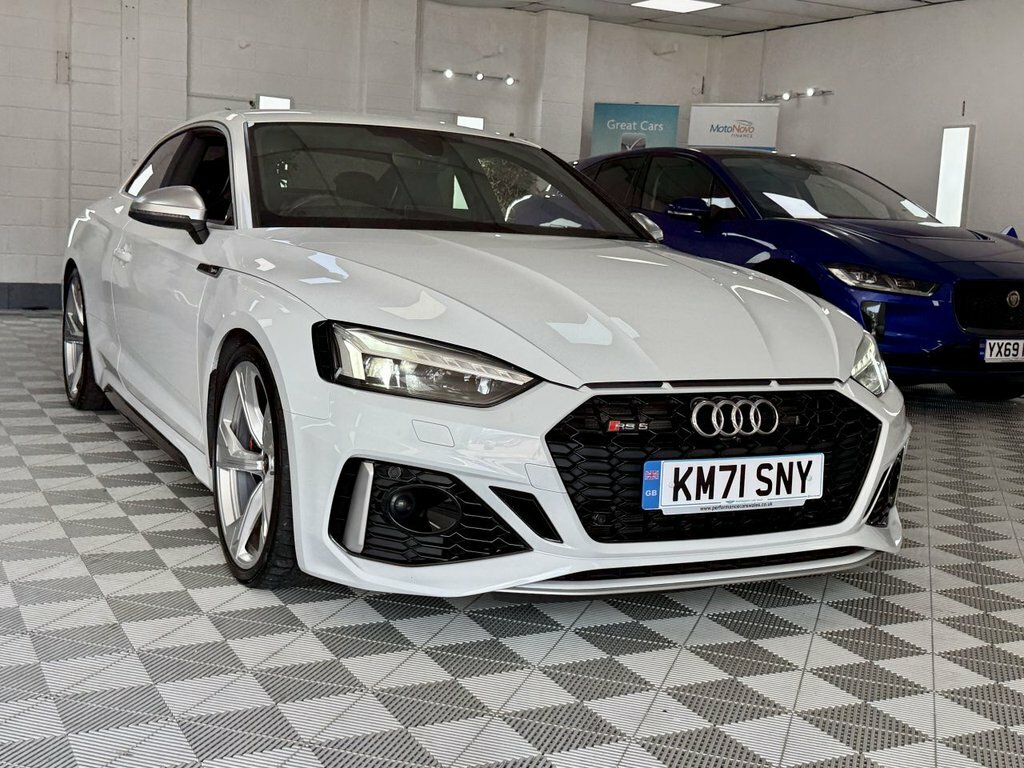 Audi RS5 2022 2.9 Tfsi V6 Gpf Coupe Tiptronic Qu White #4