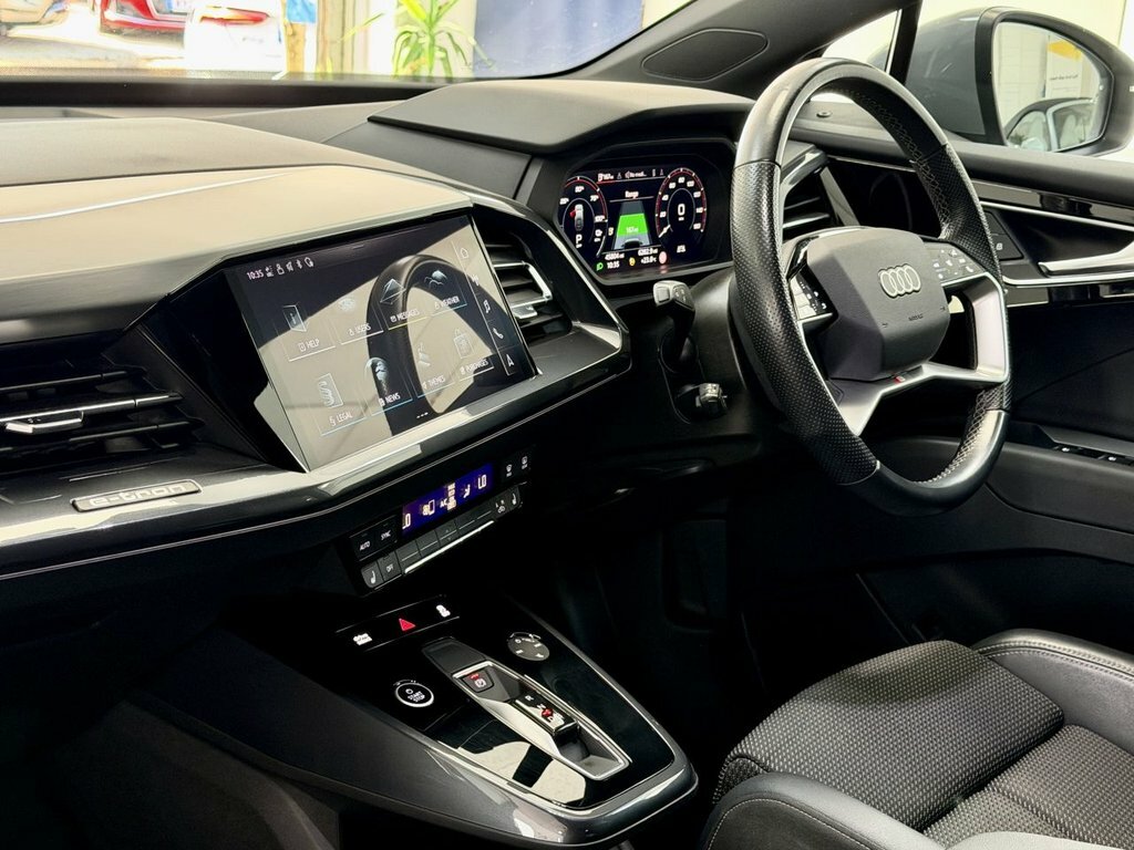 Audi Q4 E Tron 2023 40 S Line Sportback 82Kwh Grey #3