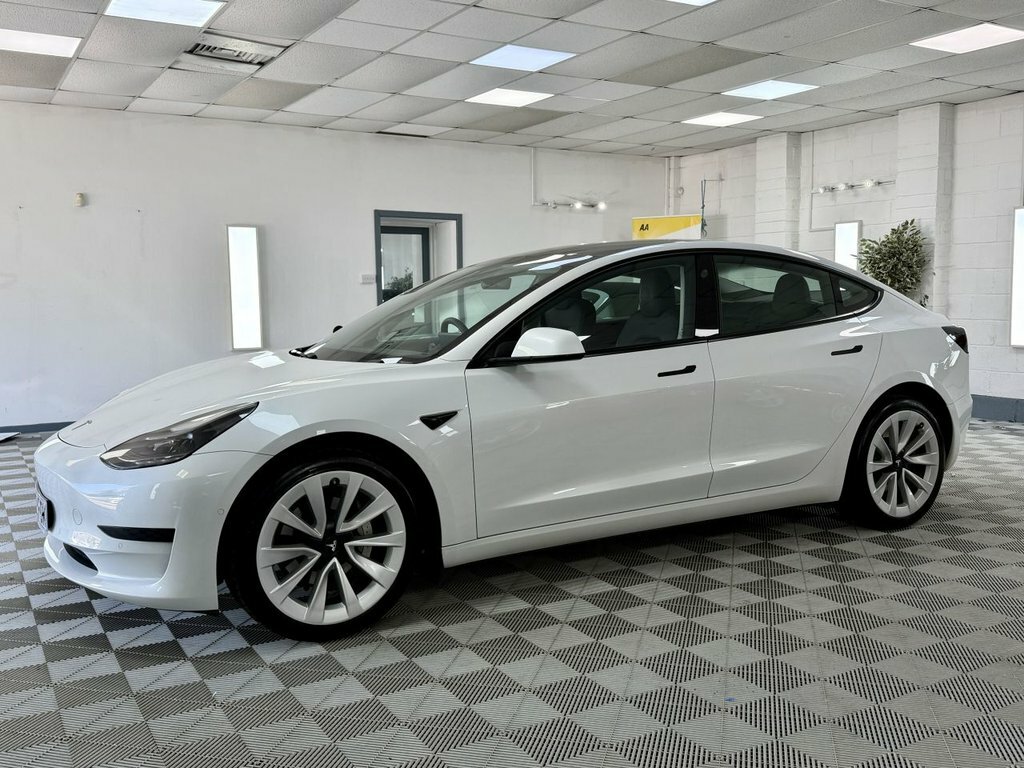 Tesla Model 3 2022 Standard Range Plus Saloon White #6