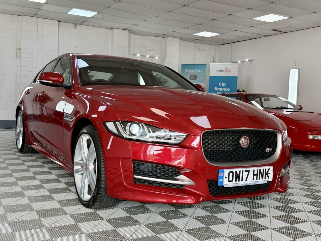 Jaguar XE 2017 2.0D R-sport Saloon Awd Euro Red #4