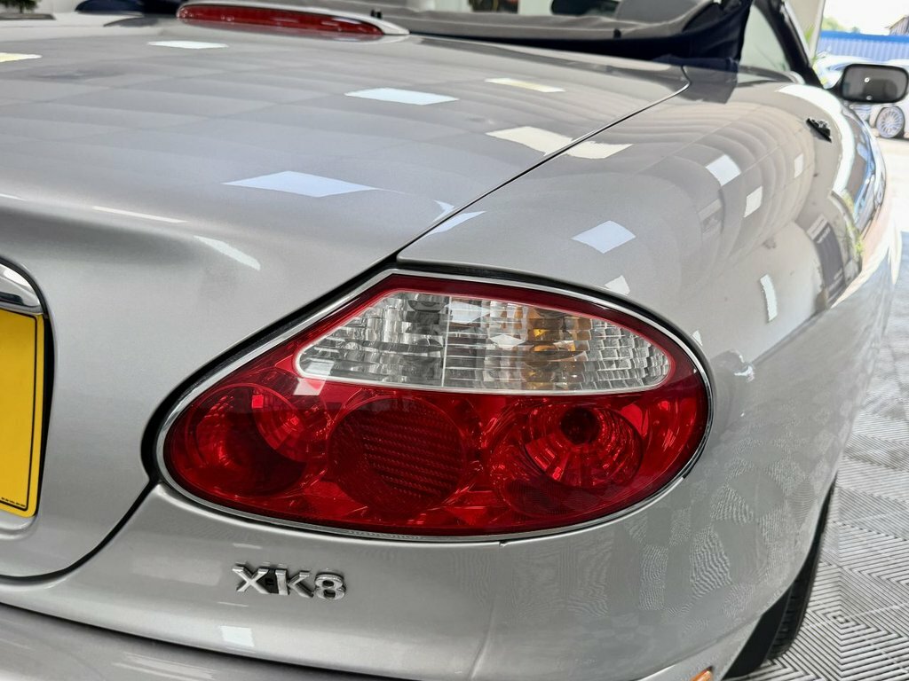 Jaguar XK8 Coupe Black #21