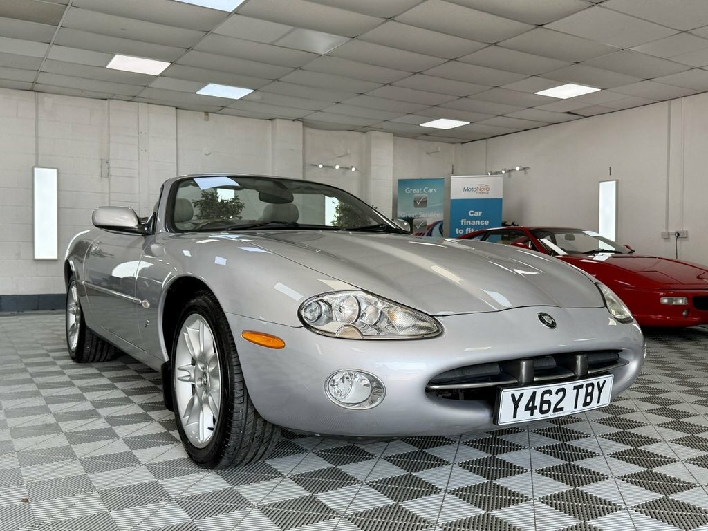 Jaguar XK8 2001 4.0 Convertible 284 Gk Silver #3
