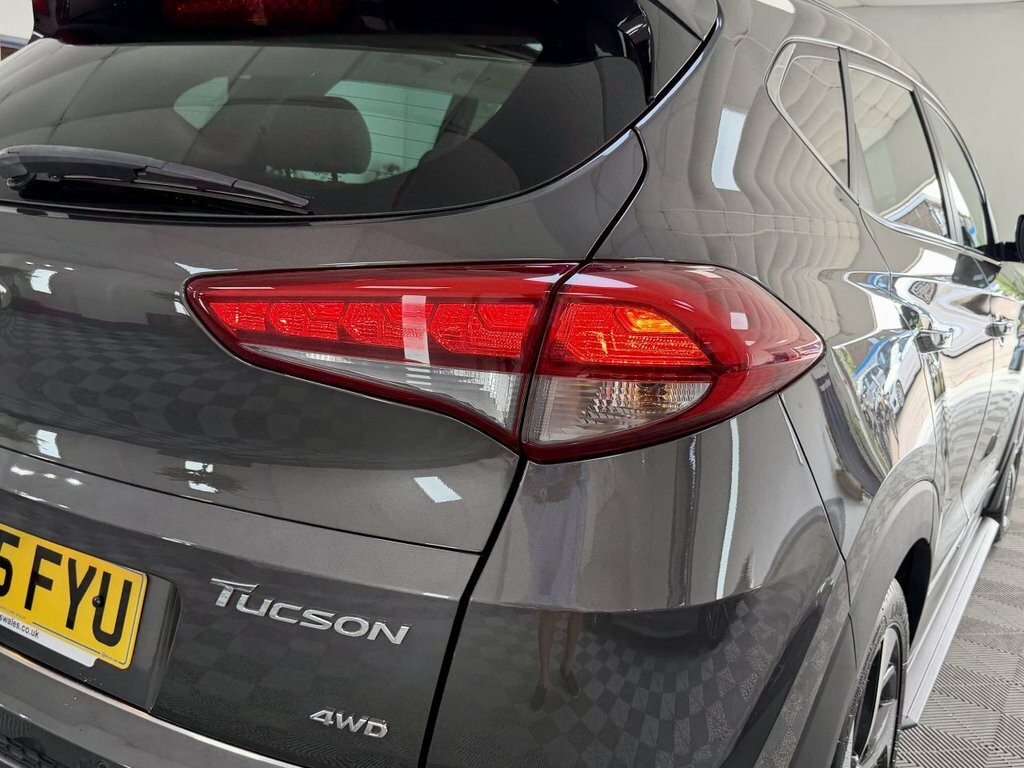 Hyundai Tucson  Black #11