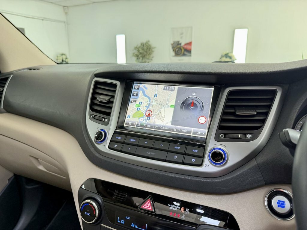 Hyundai Tucson  Black #31