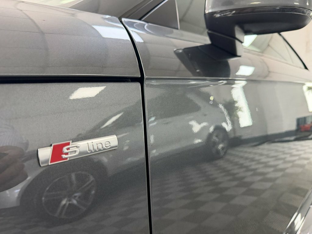Audi TT Audi Coupe 1.8T Fsi Sport Black #18