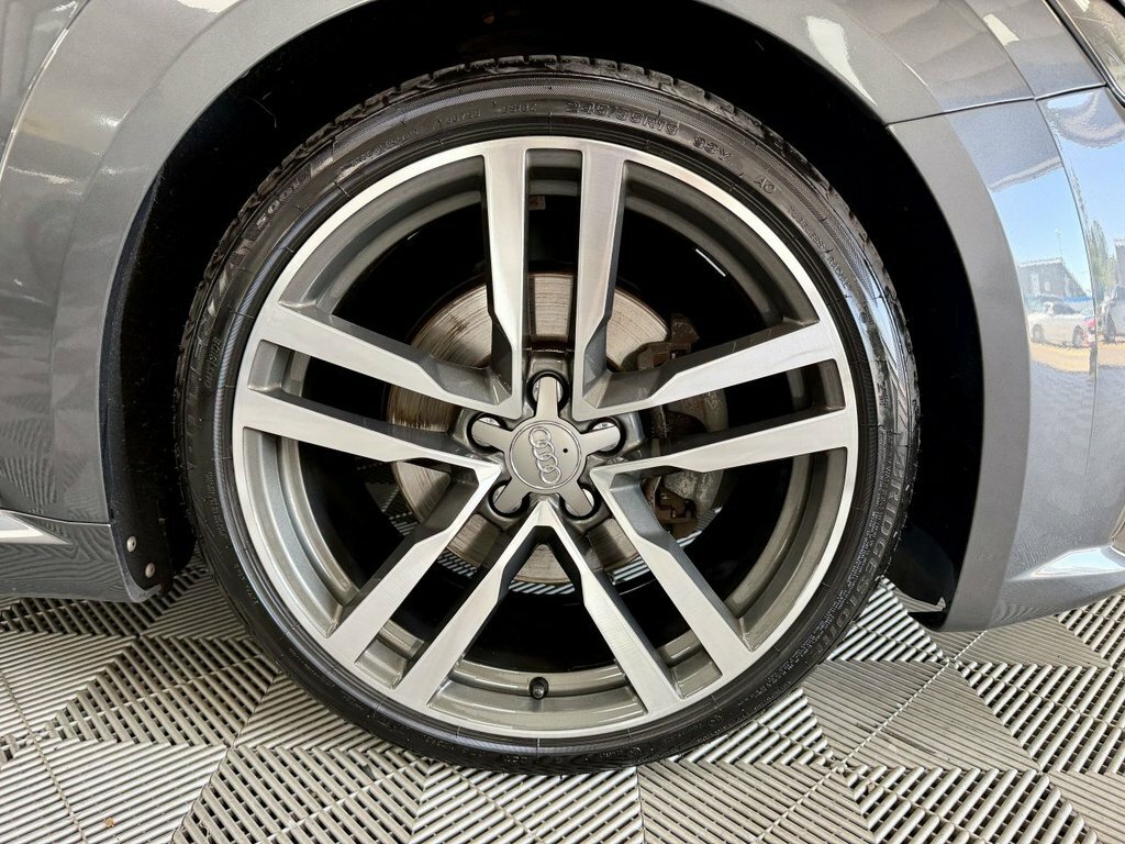 Audi TT Audi Coupe 1.8T Fsi Sport Black #11