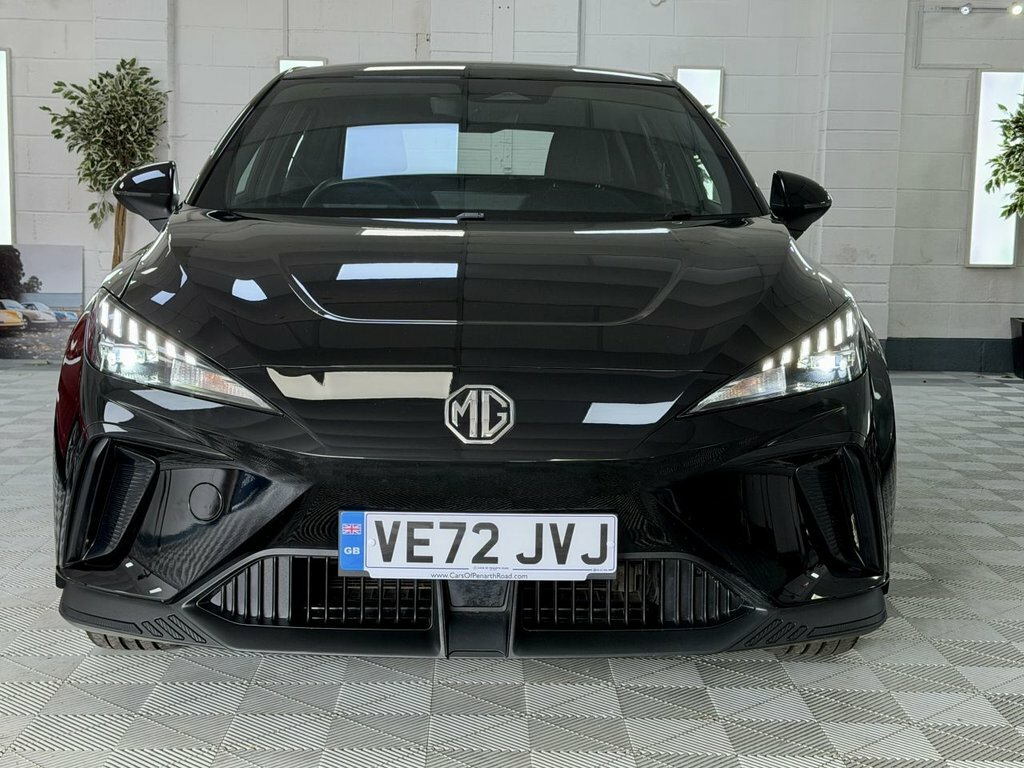 MG MG4 2023 51Kwh Se Hatchback 170 Ps Black #4