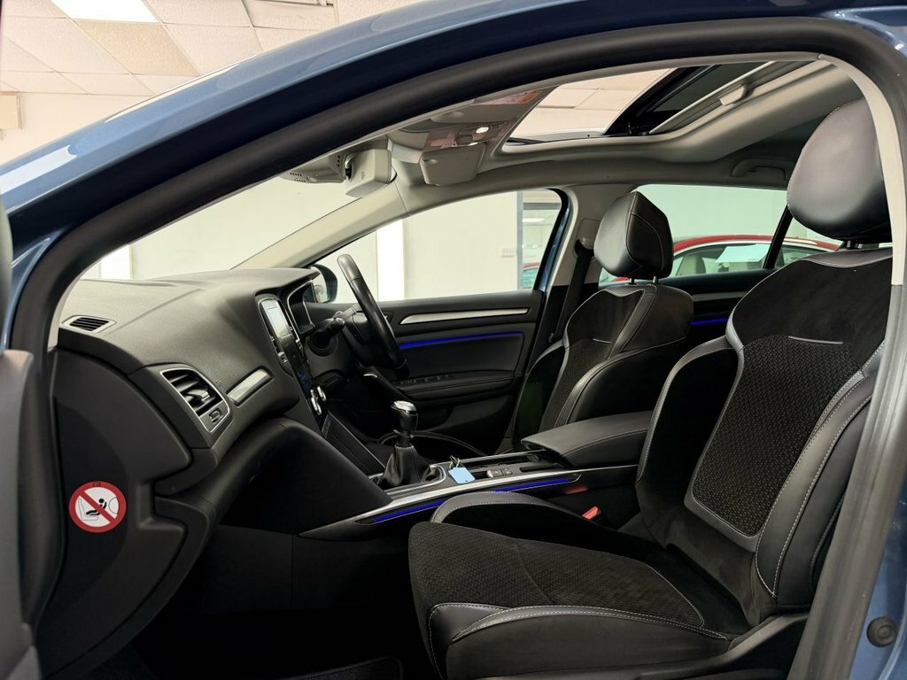 Renault Megane 1.5 Dci Signature Black #21
